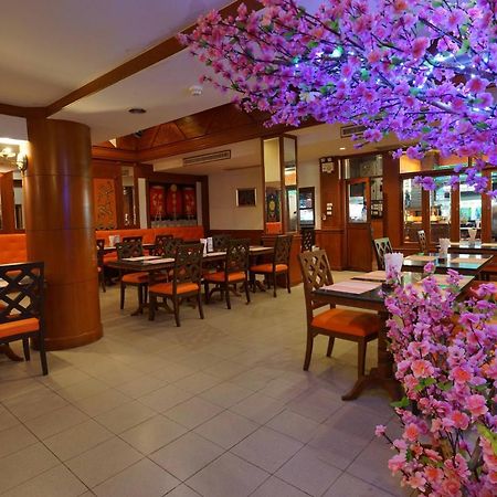 Rattana Beach Hotel By Shanaya Karon Dış mekan fotoğraf